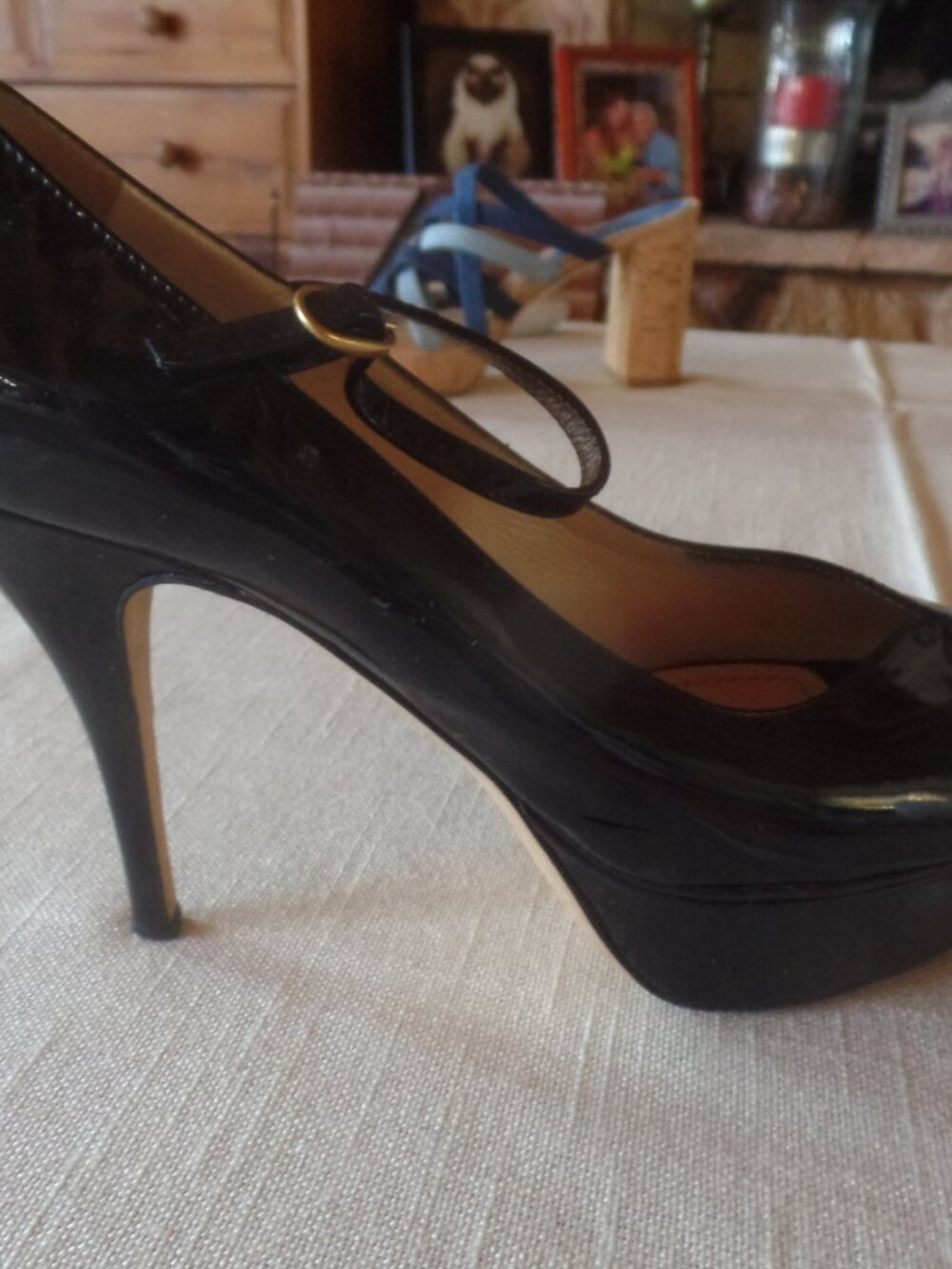 Yves Saint Laurent YSL Black Patent Leather Mary Jane Platform Pumps Size 39